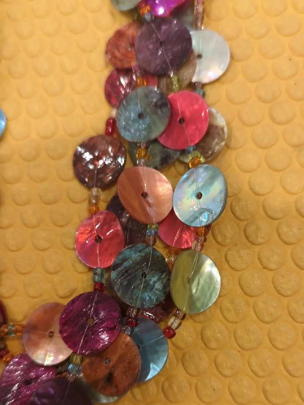 Shell Bead Necklace - Picture 5 of 7